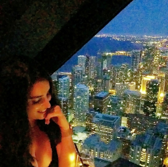 Meet your Posher, Vanessa - Picture 1 of 1